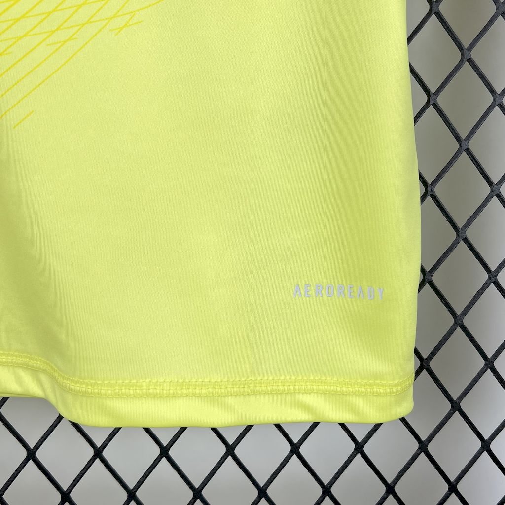 arsenal 2025/26 yellow goalkeeper jersey Arsenal 2025/26 Yellow goalkeeper Jersey