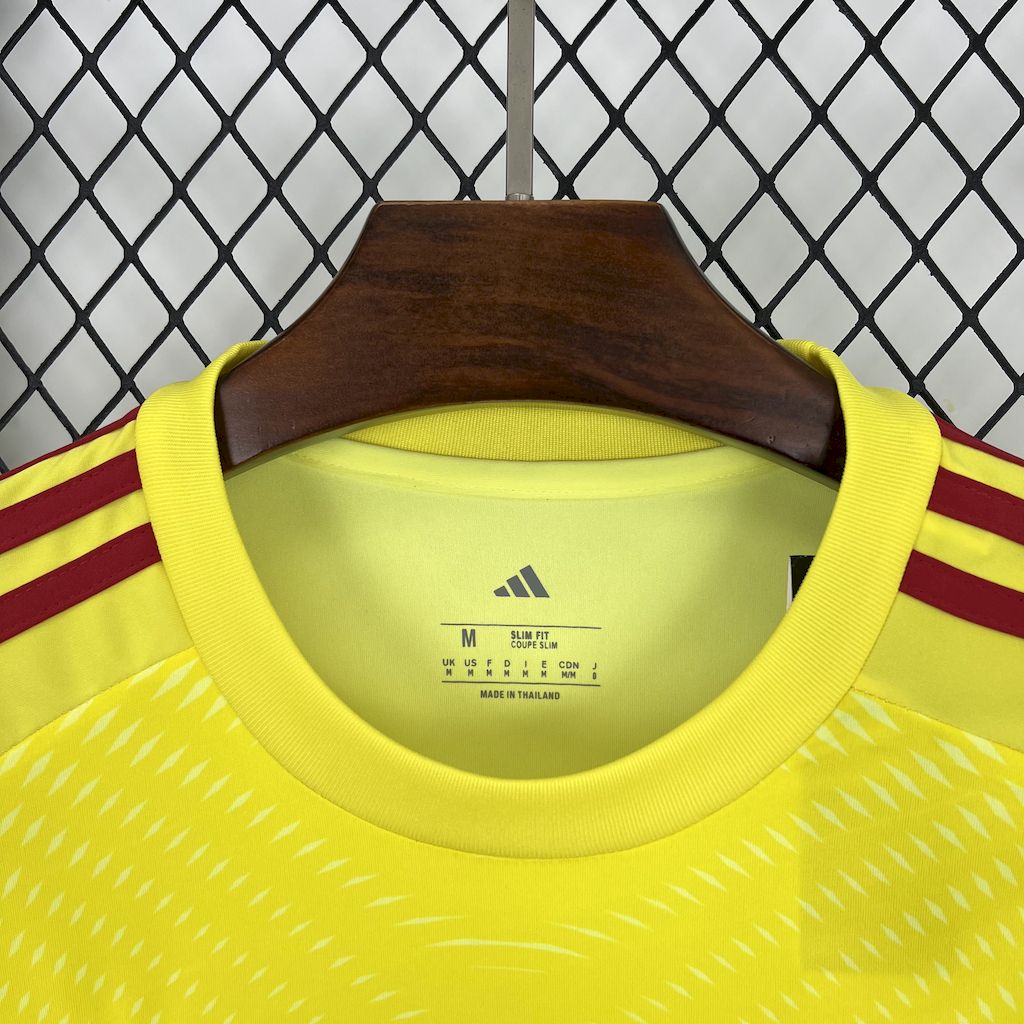 arsenal 2025/26 yellow goalkeeper jersey Arsenal 2025/26 Yellow goalkeeper Jersey